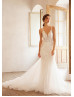 Ivory 3D Lace Tulle Keyhole Back Top Fashion Wedding Dress